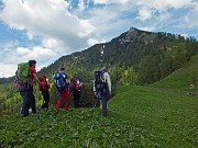 PIZZO BADILE brembano (2044 m) ad anello da Piazzatorre il 1 giugno 2014 - FOTOGALLERY